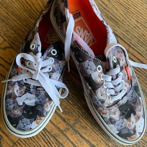 CAT VANS